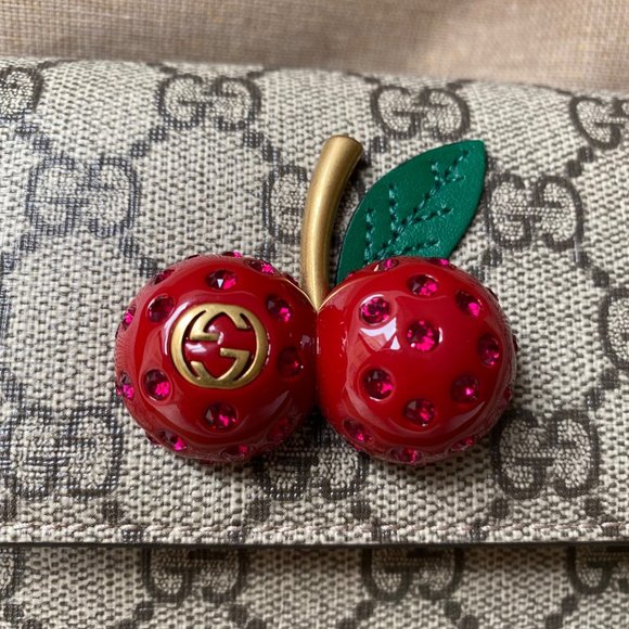 Gucci GG Supreme Monogram Mini Cherry Chain Bag - Picture 2 of 11
